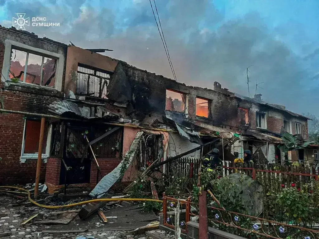 Фото з місяця трагедії у с. Чернеччина, Сумська область. 