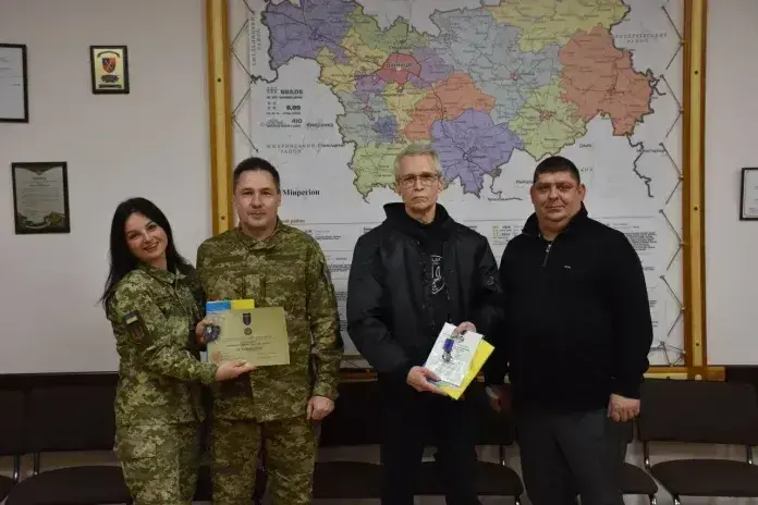 Двом захисникам із Вінниччини вручили державні нагороди