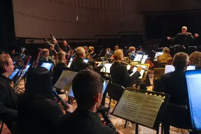 Концерт «Різдвяний Штраус» у Вінницькій філармонії.