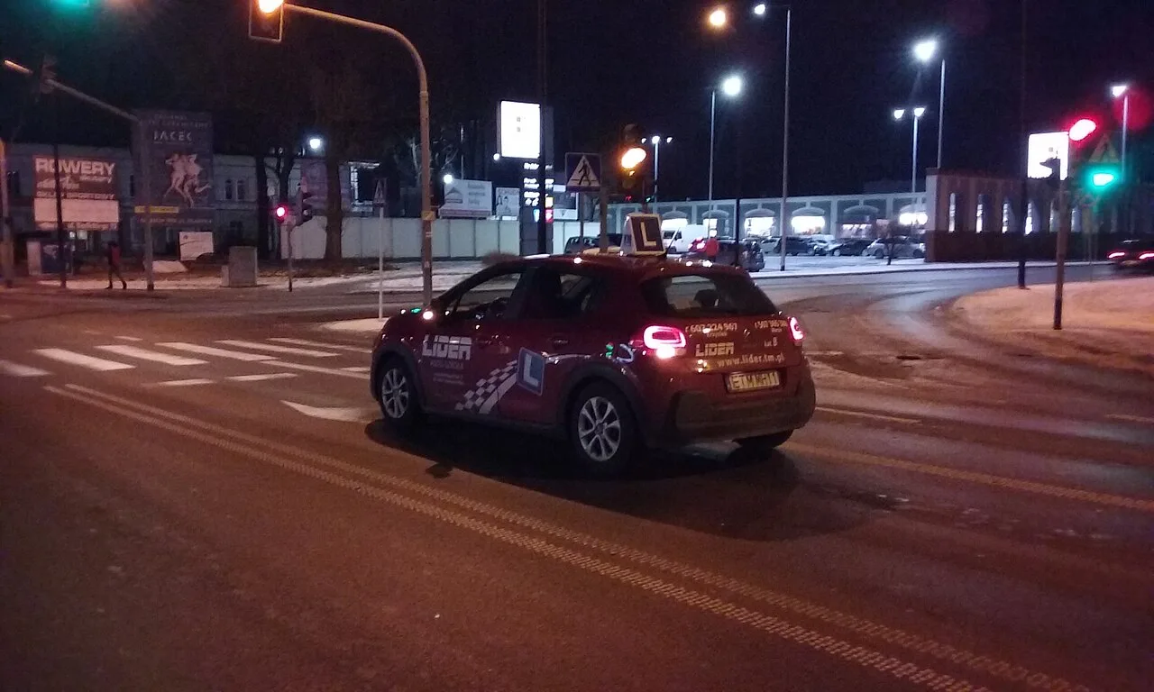 Навчальний автомобіль автошколи